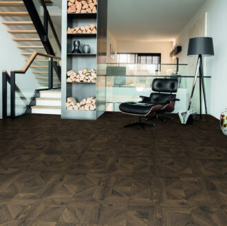 Ламинат Quick-Step Impressive Patterns Ultra/Ультра Впечатляющий орнамент IPU 4145 Дуб Кофейный брашированный